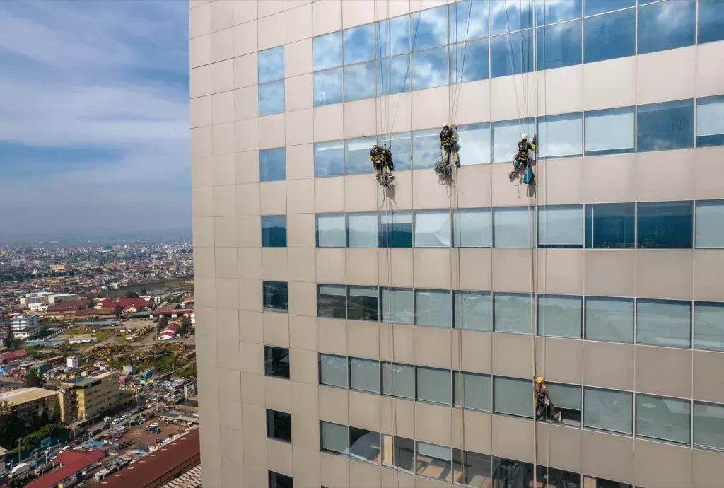 Travaux en hauteur - Someto Madagascar